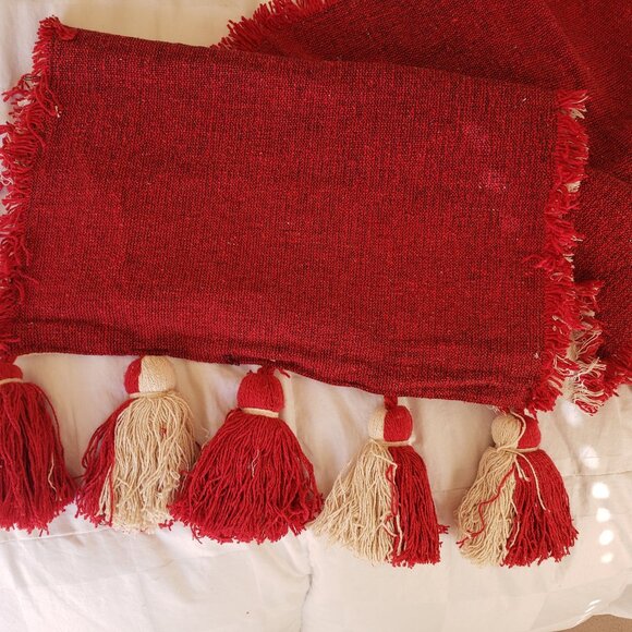 Country Chic Solid Red Table Runner with Tassels by Mud Pie 18" x 90"  NWT - Picture 3 of 12